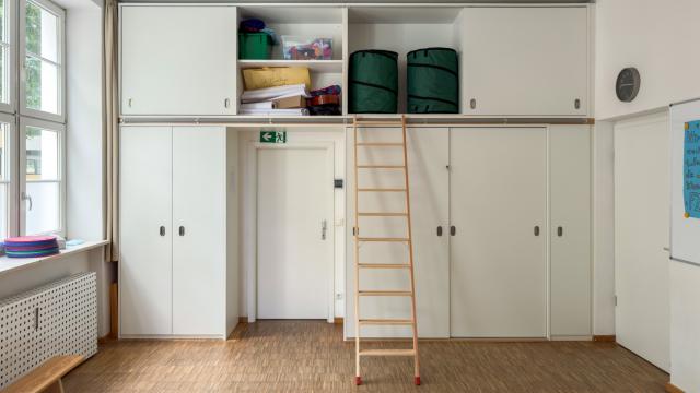 Maßgefertigte Büromöbel – Effizientes Arbeiten mit Stil